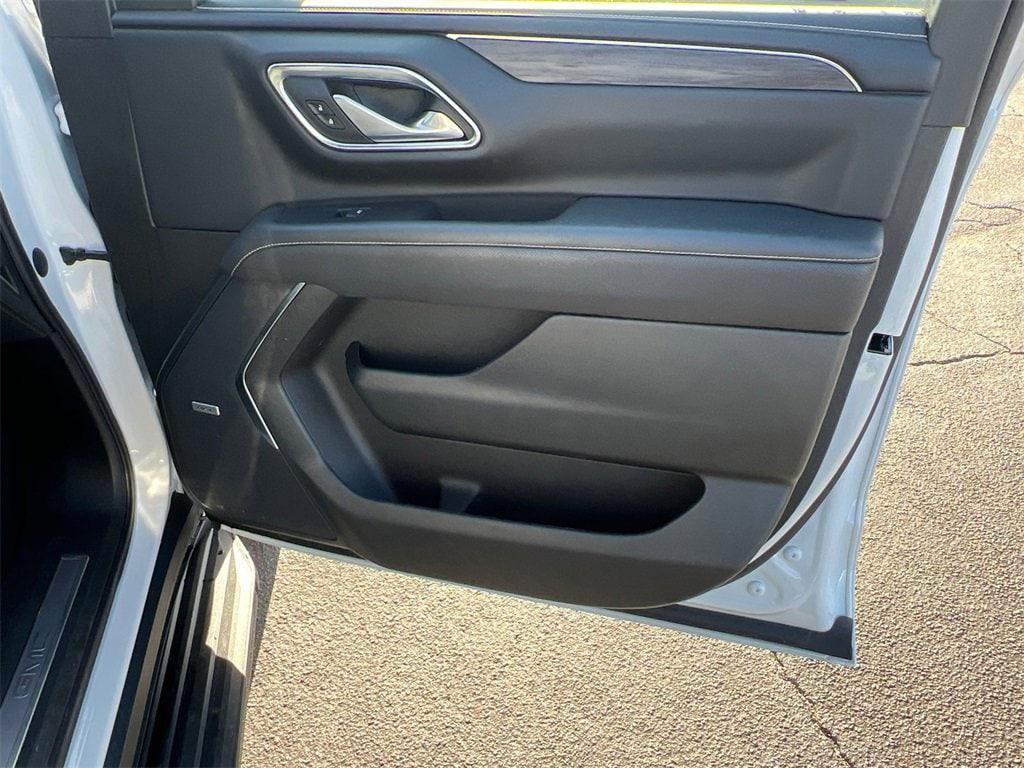 used 2023 GMC Yukon car, priced at $47,996