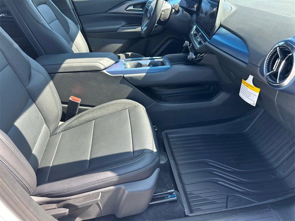 new 2025 Chevrolet Equinox EV car, priced at $36,015