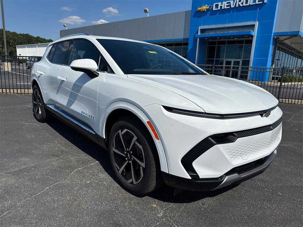new 2025 Chevrolet Equinox EV car, priced at $36,015