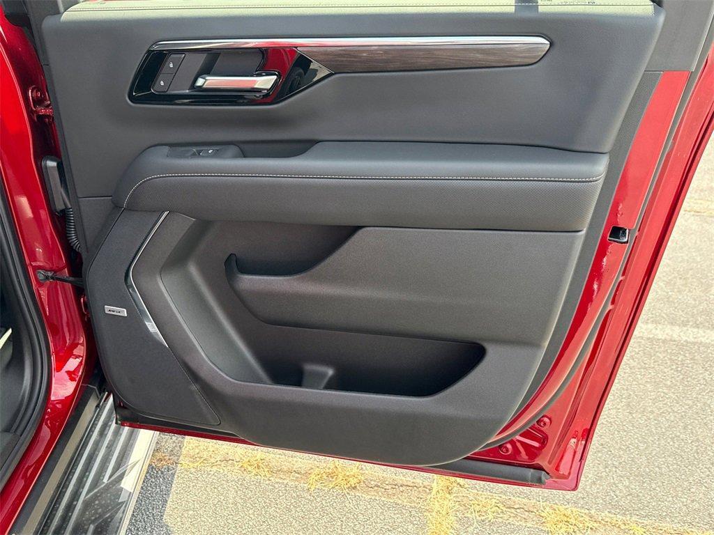 new 2025 Chevrolet Suburban car, priced at $77,840