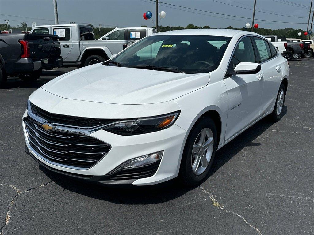 new 2025 Chevrolet Malibu car, priced at $23,380