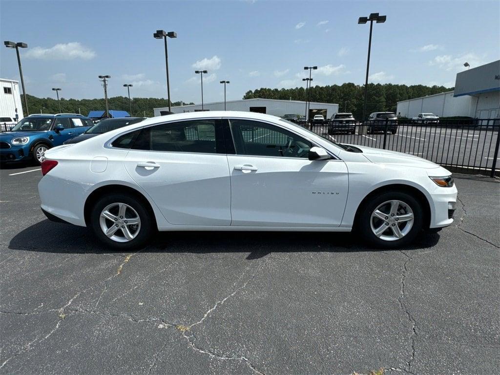 new 2025 Chevrolet Malibu car, priced at $23,380