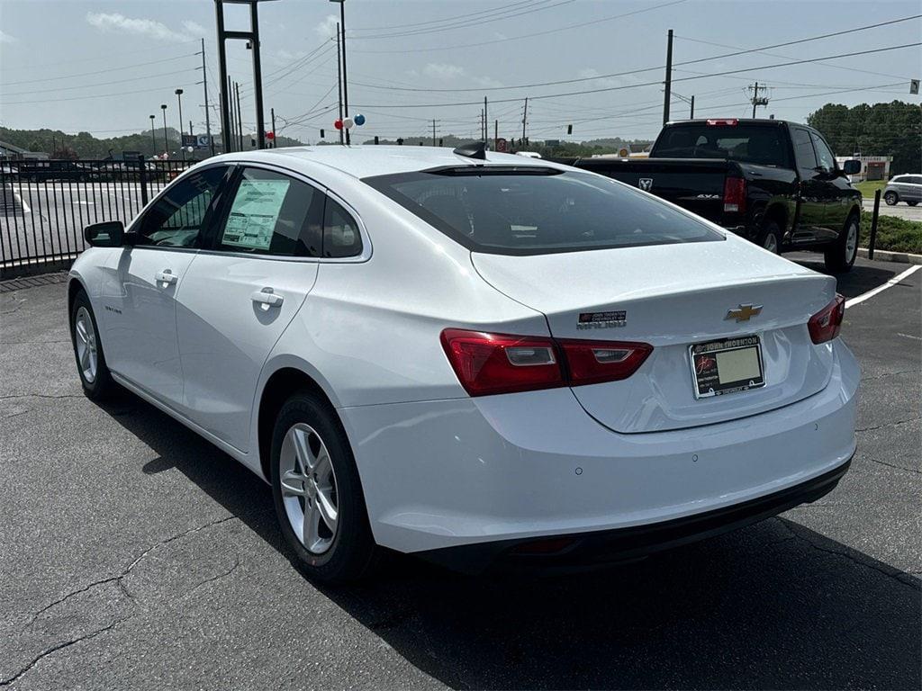 new 2025 Chevrolet Malibu car, priced at $23,380