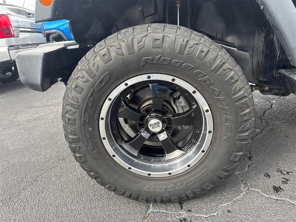 used 2013 Jeep Wrangler Unlimited car, priced at $14,314