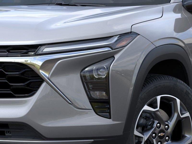 new 2025 Chevrolet Trax car, priced at $22,110