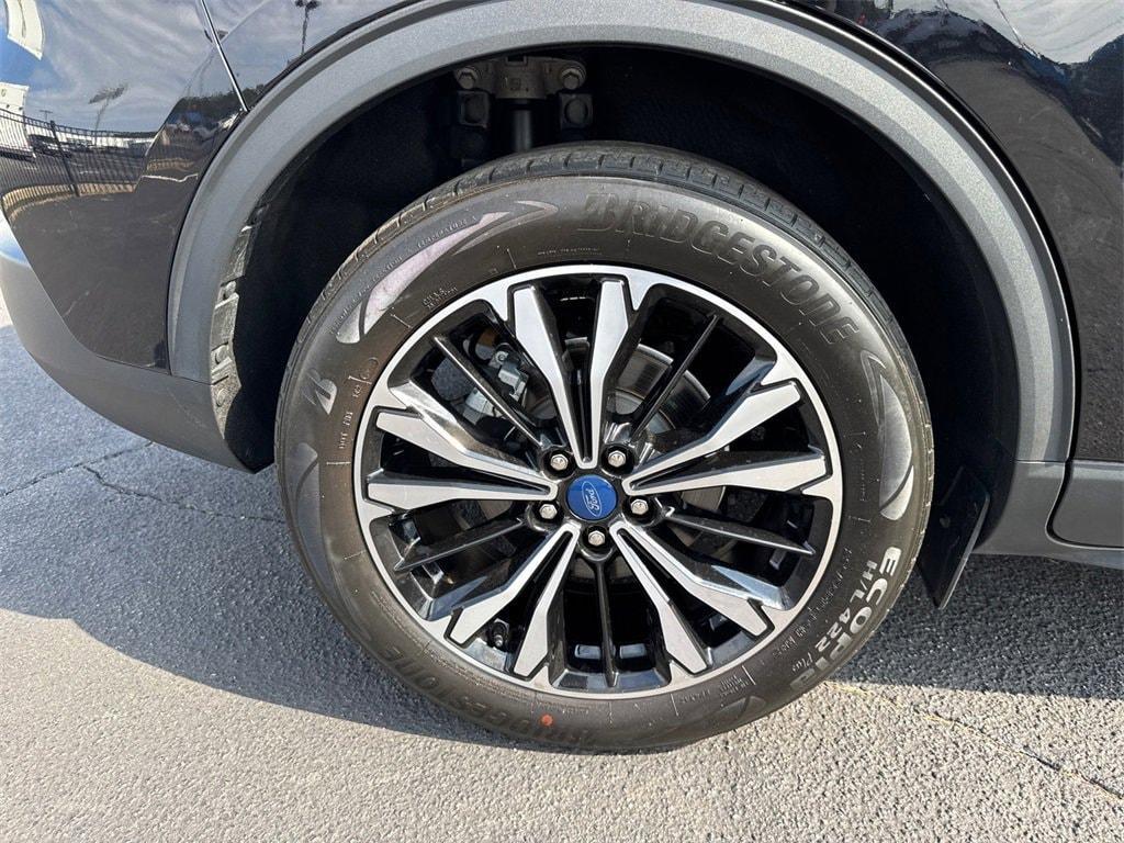 used 2022 Ford Escape car, priced at $20,314