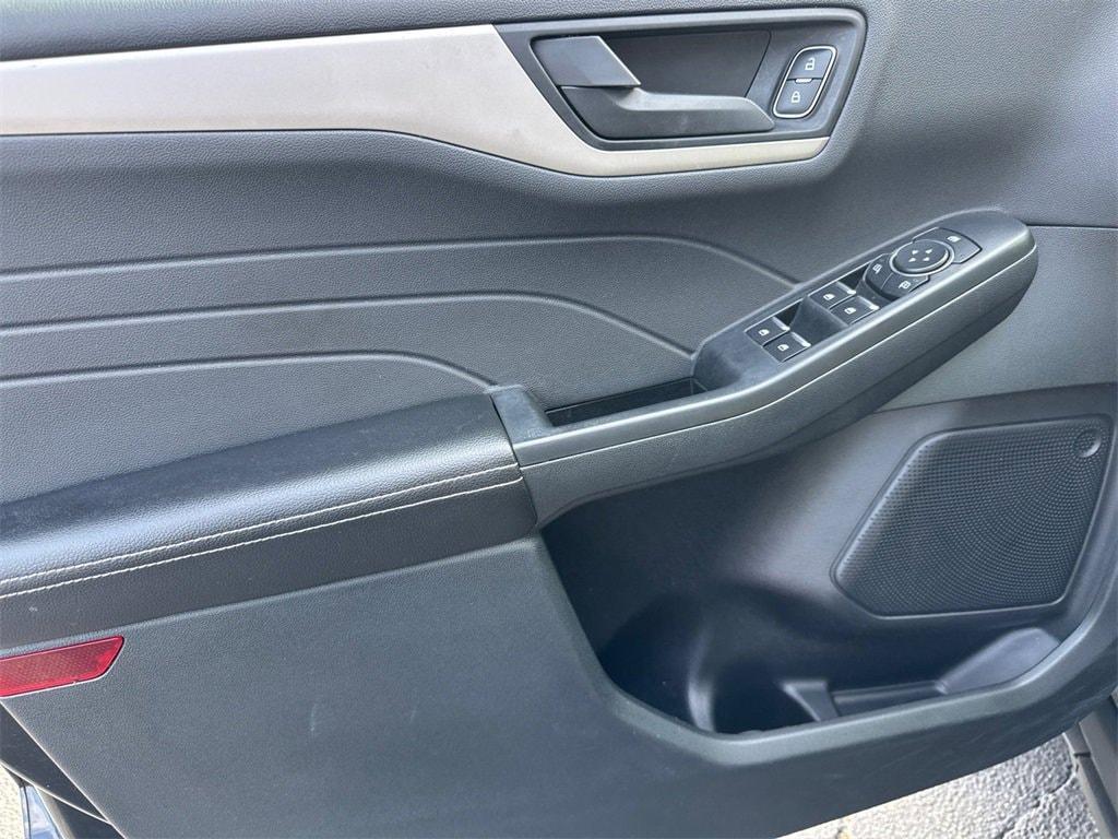 used 2022 Ford Escape car, priced at $20,314