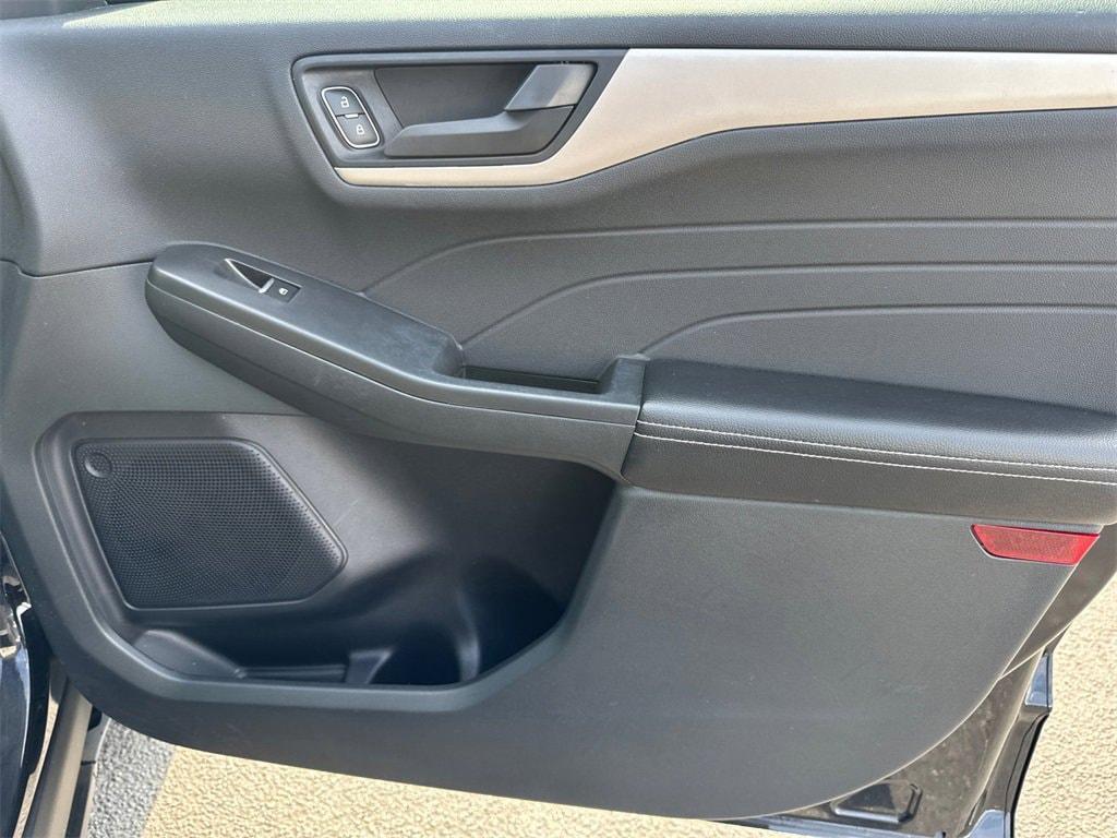 used 2022 Ford Escape car, priced at $20,314