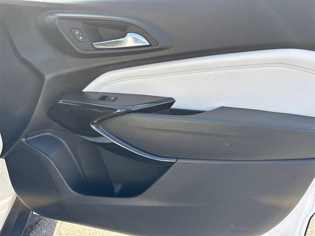 used 2024 Chevrolet Trax car, priced at $23,416