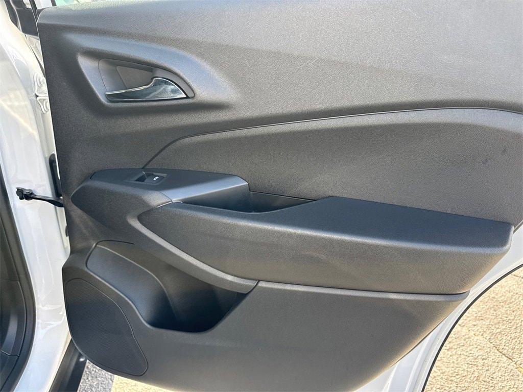used 2024 Chevrolet Trax car, priced at $23,416