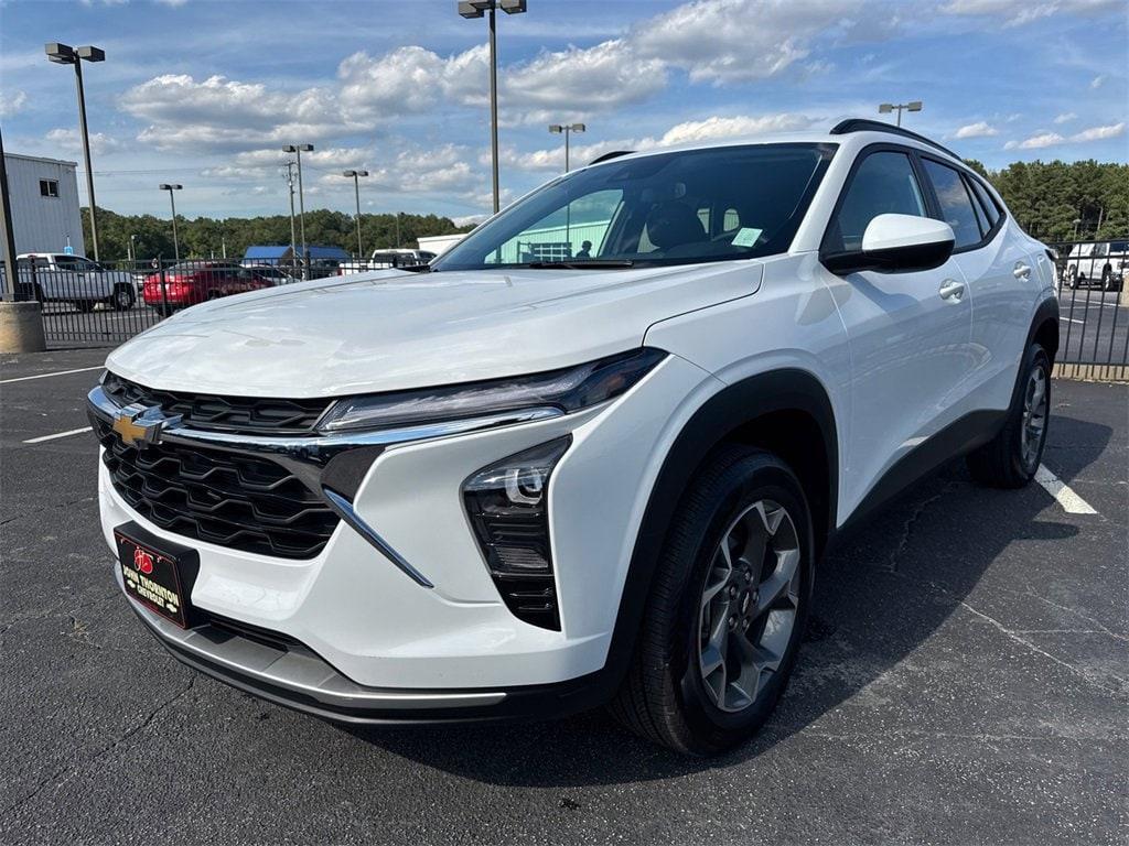used 2024 Chevrolet Trax car, priced at $23,416