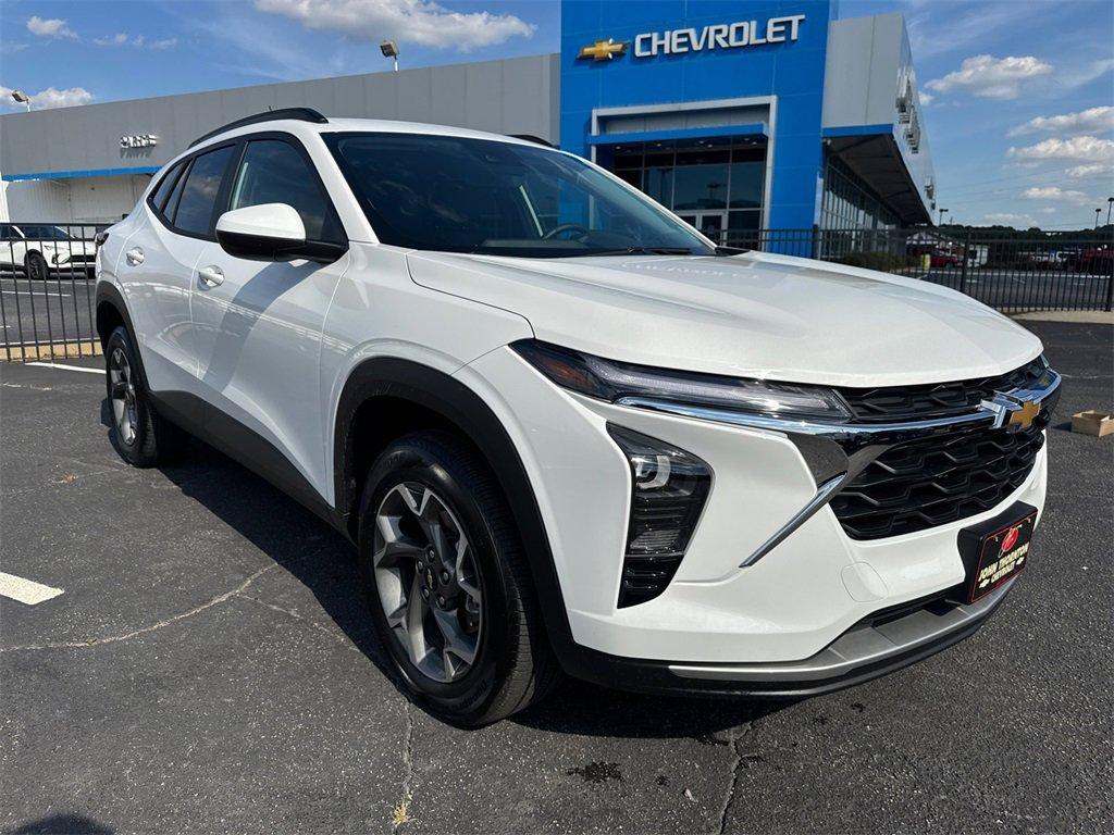 used 2024 Chevrolet Trax car, priced at $23,416