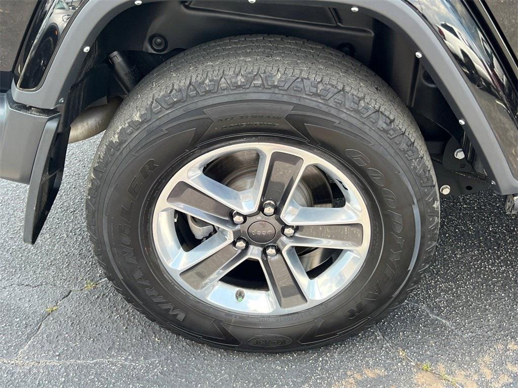used 2022 Jeep Wrangler Unlimited car, priced at $32,614
