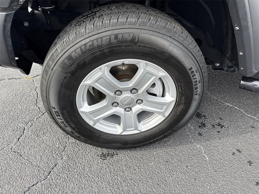 used 2021 Jeep Wrangler car, priced at $23,354
