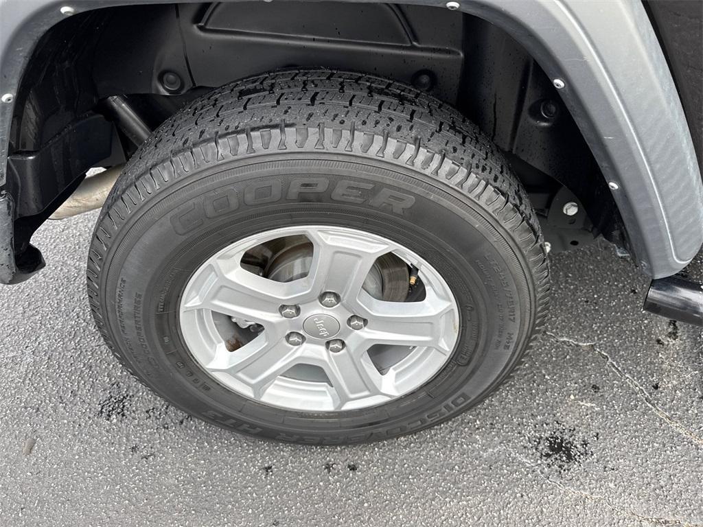 used 2021 Jeep Wrangler car, priced at $23,354