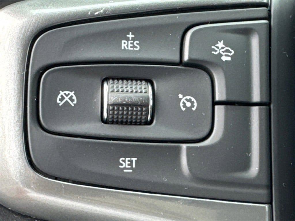 used 2023 Chevrolet Suburban car, priced at $40,554