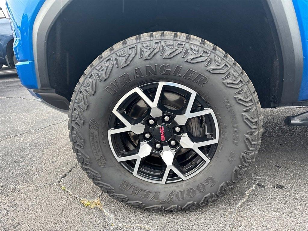 used 2024 GMC Canyon car, priced at $47,314