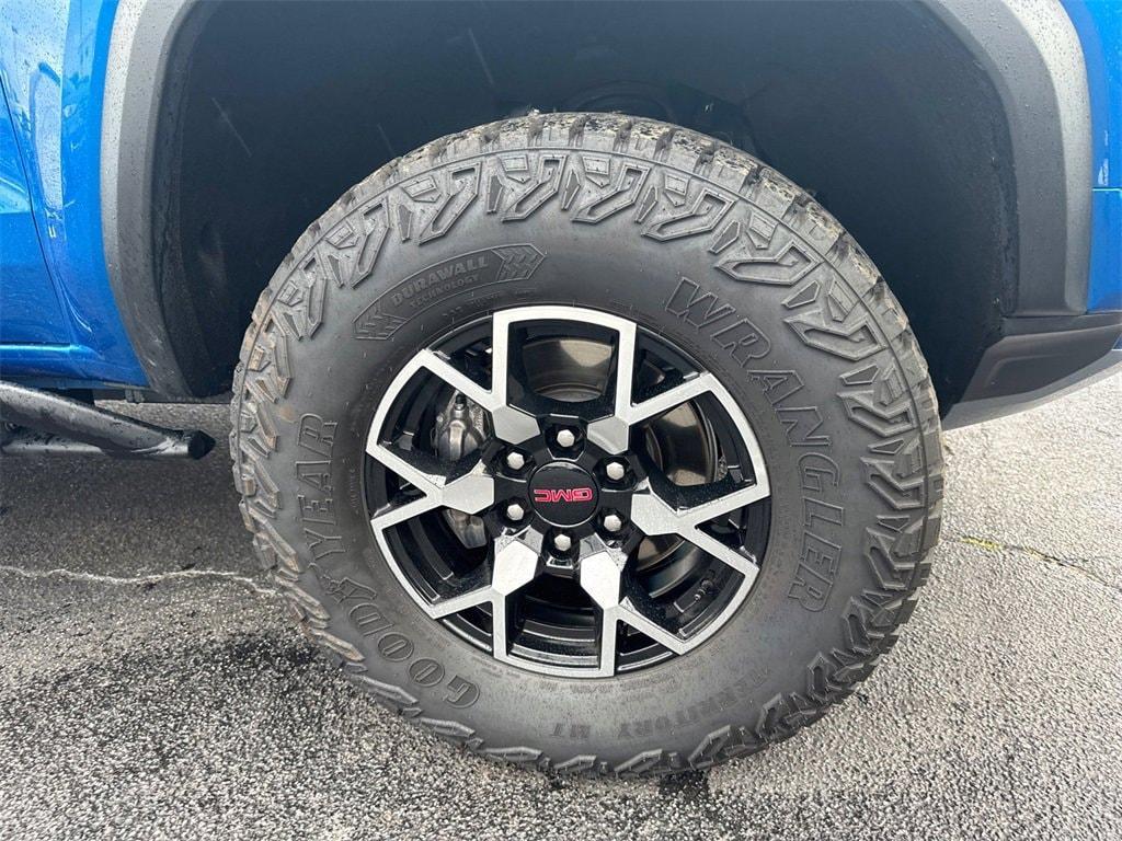 used 2024 GMC Canyon car, priced at $47,314