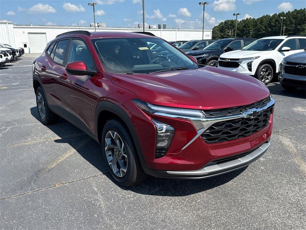 new 2025 Chevrolet Trax car, priced at $22,610