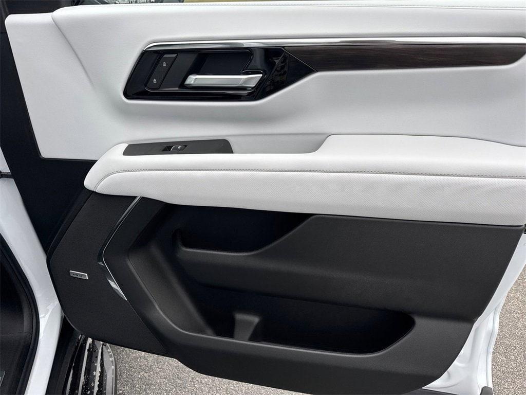 new 2026 Chevrolet Suburban car, priced at $89,100