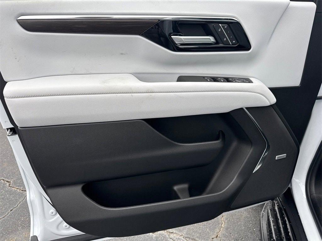 new 2026 Chevrolet Suburban car, priced at $89,100