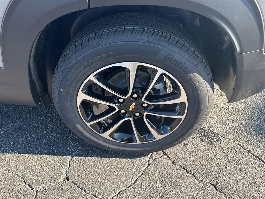 new 2026 Chevrolet TrailBlazer car, priced at $27,050