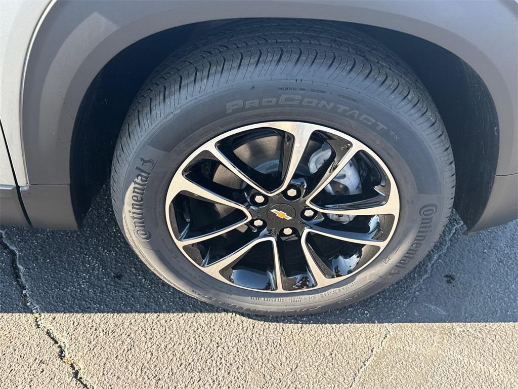 new 2026 Chevrolet TrailBlazer car, priced at $27,050