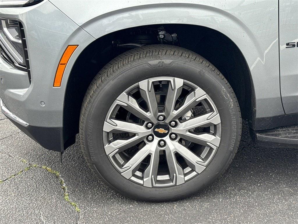 used 2025 Chevrolet Suburban car, priced at $76,759