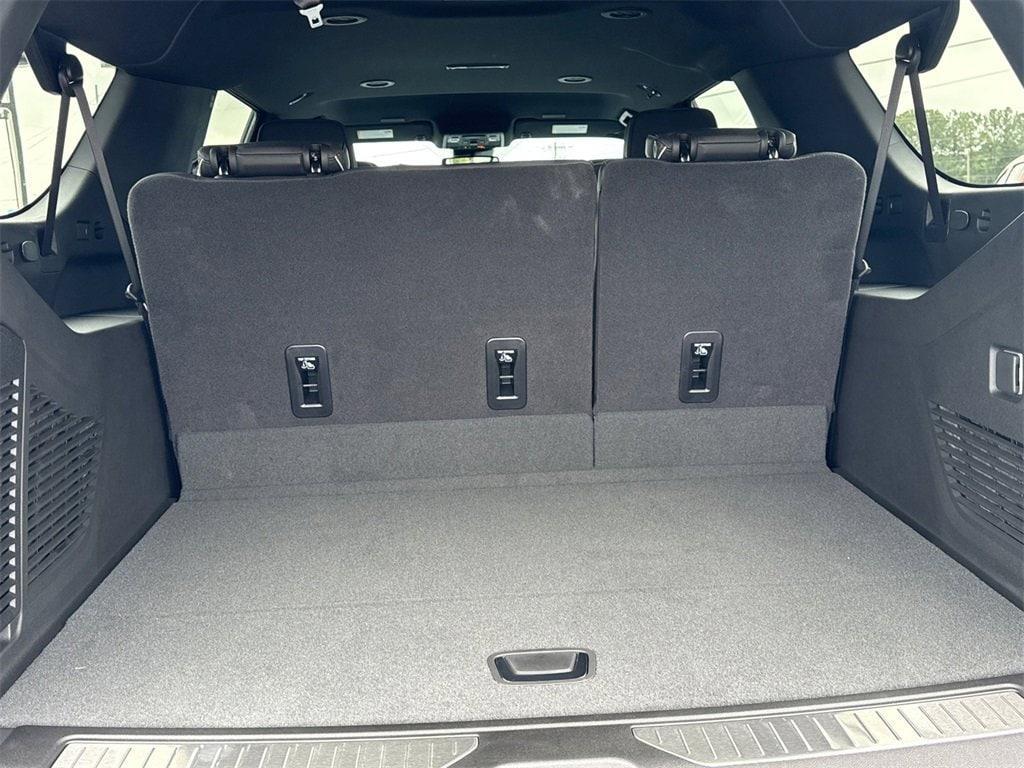 used 2025 Chevrolet Suburban car, priced at $76,759