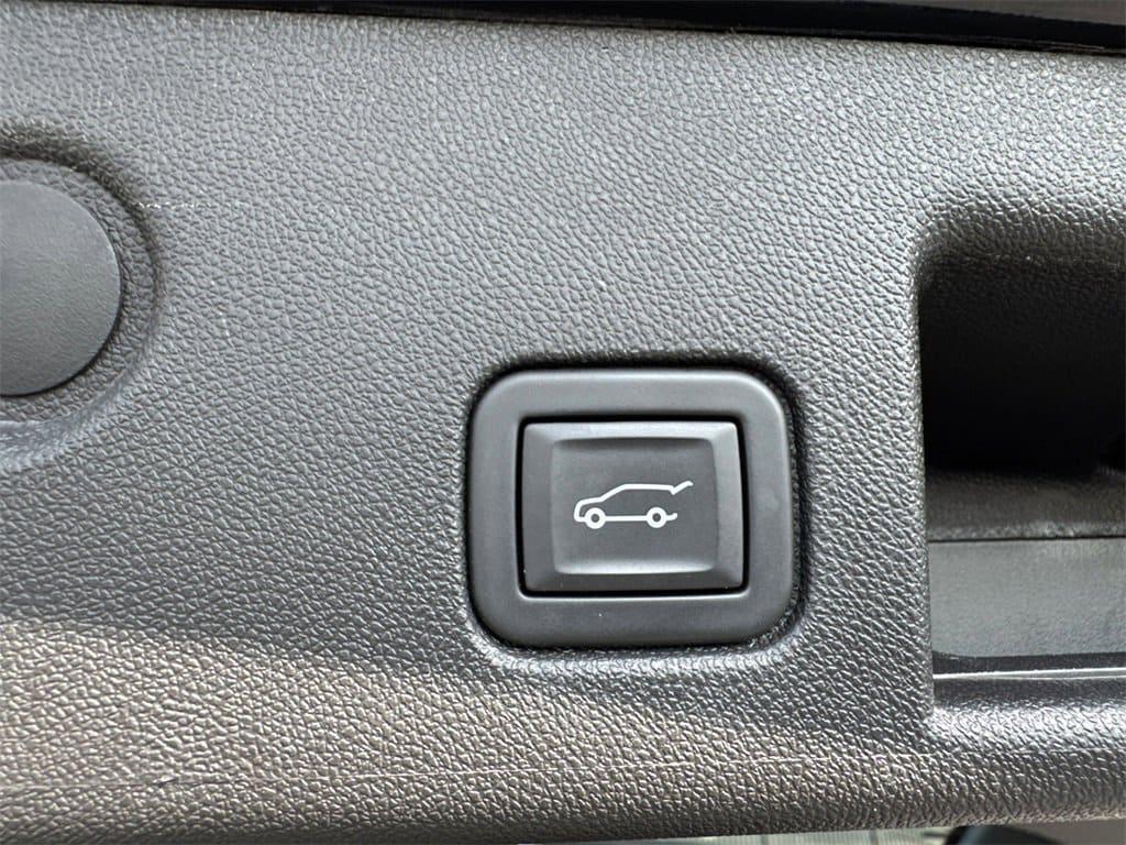 used 2024 Chevrolet Equinox car, priced at $23,914