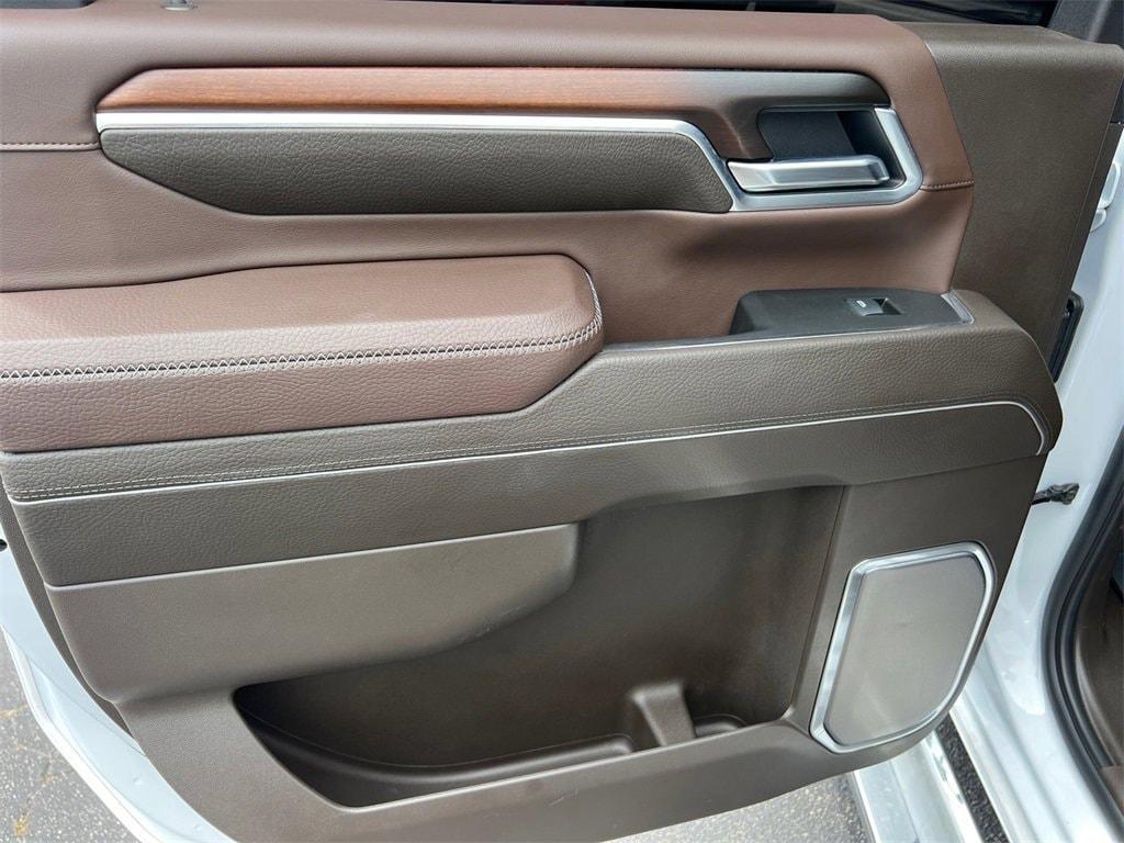 used 2025 GMC Sierra 2500 car, priced at $76,927
