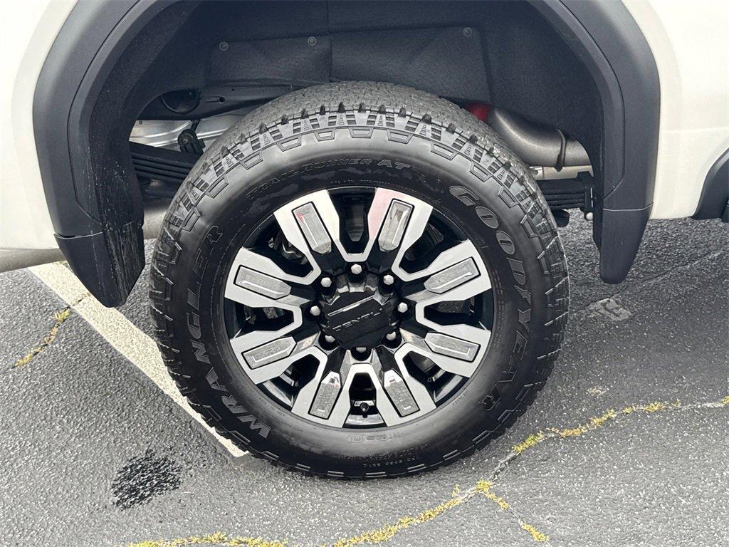 used 2025 GMC Sierra 2500 car, priced at $77,996