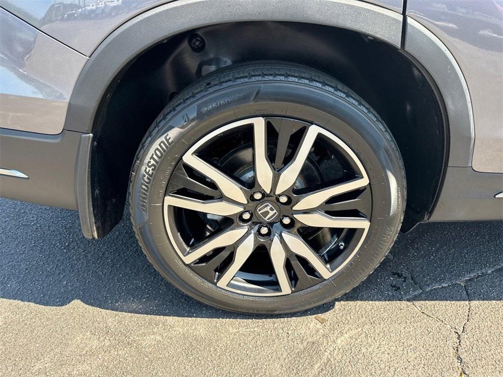 used 2021 Honda Pilot car, priced at $23,447