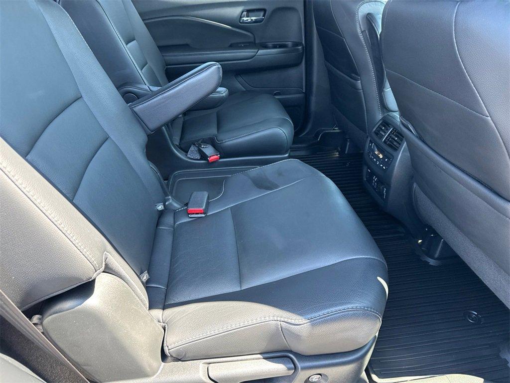 used 2021 Honda Pilot car, priced at $23,447