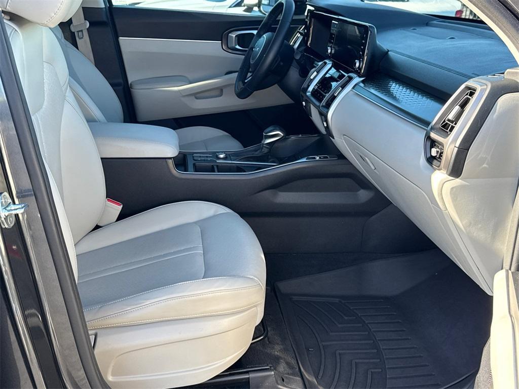 used 2022 Kia Sorento car, priced at $20,997