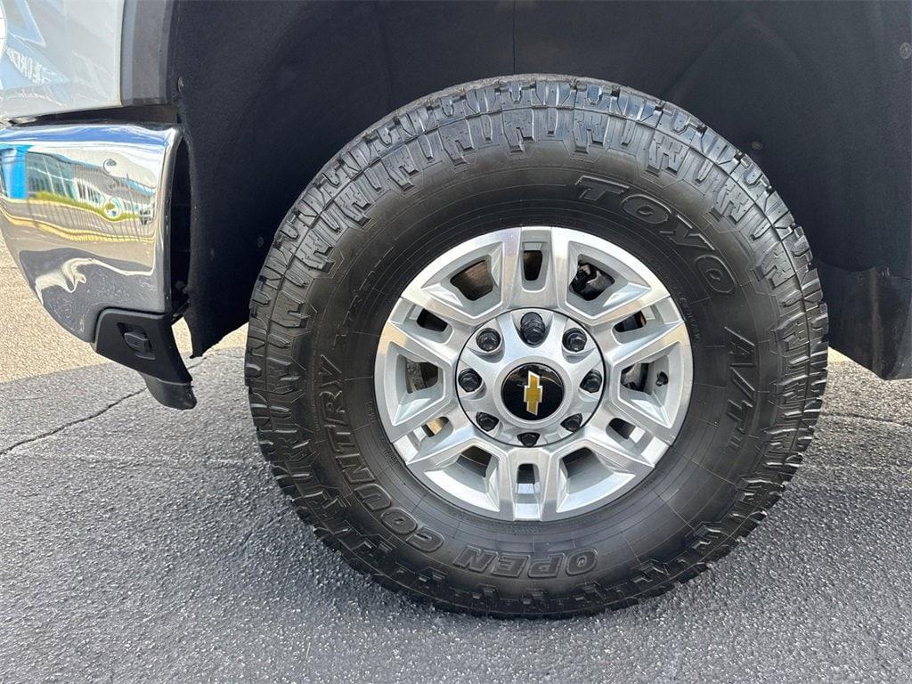 used 2024 Chevrolet Silverado 2500 car, priced at $51,996