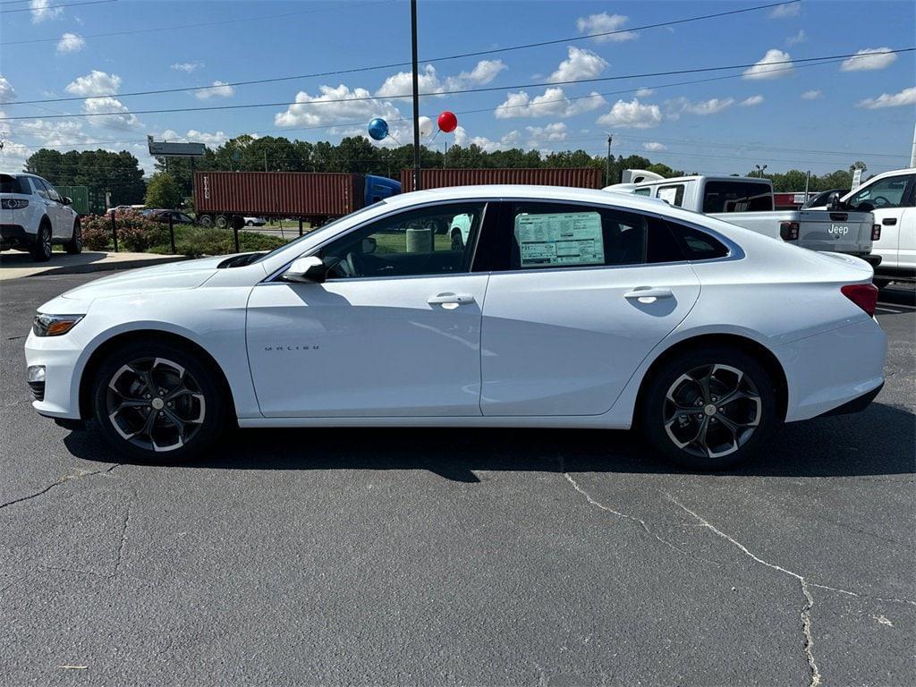 new 2025 Chevrolet Malibu car, priced at $25,880