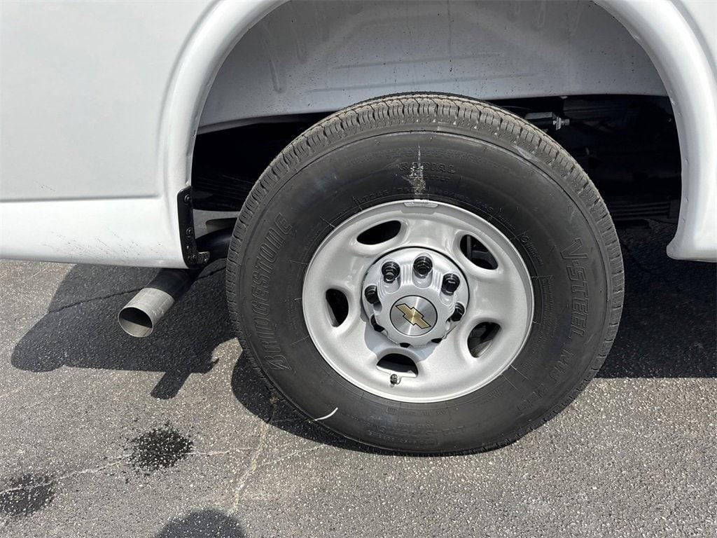 new 2025 Chevrolet Express 3500 car, priced at $48,197