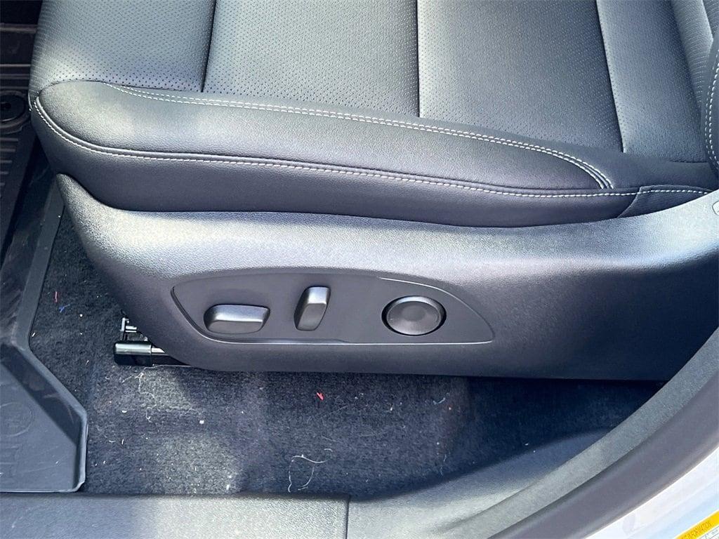 new 2026 Chevrolet Traverse car, priced at $43,985