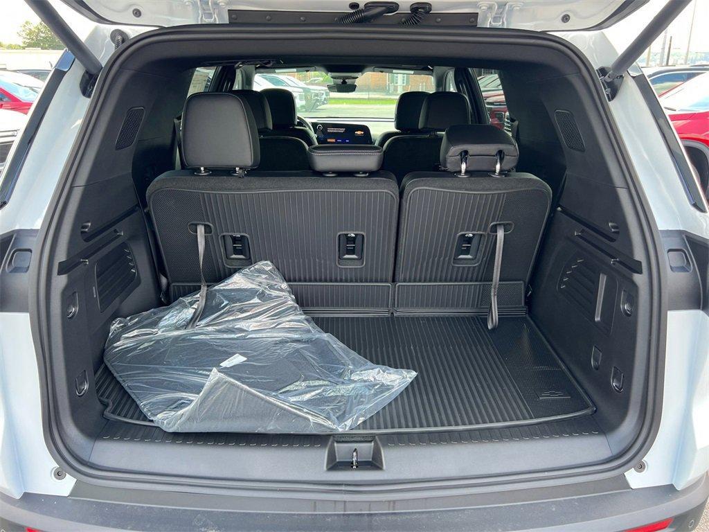 new 2026 Chevrolet Traverse car, priced at $43,985