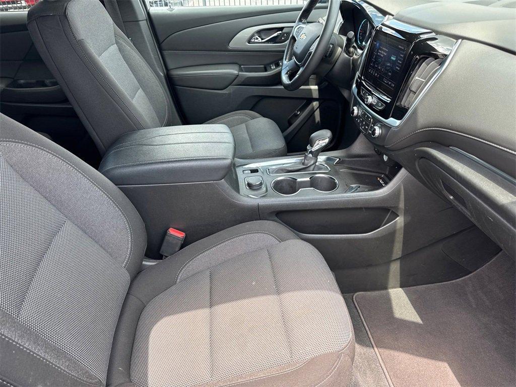 used 2022 Chevrolet Traverse car, priced at $24,514