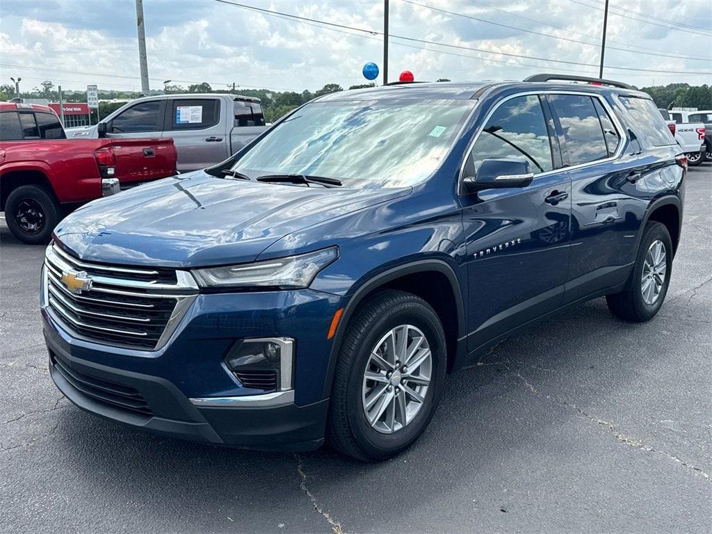 used 2022 Chevrolet Traverse car, priced at $24,514
