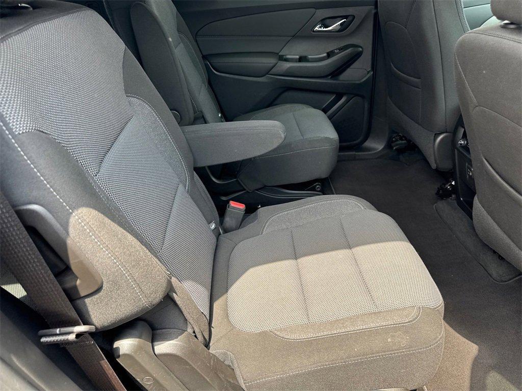 used 2022 Chevrolet Traverse car, priced at $24,514