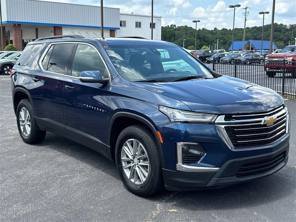 used 2022 Chevrolet Traverse car, priced at $24,514