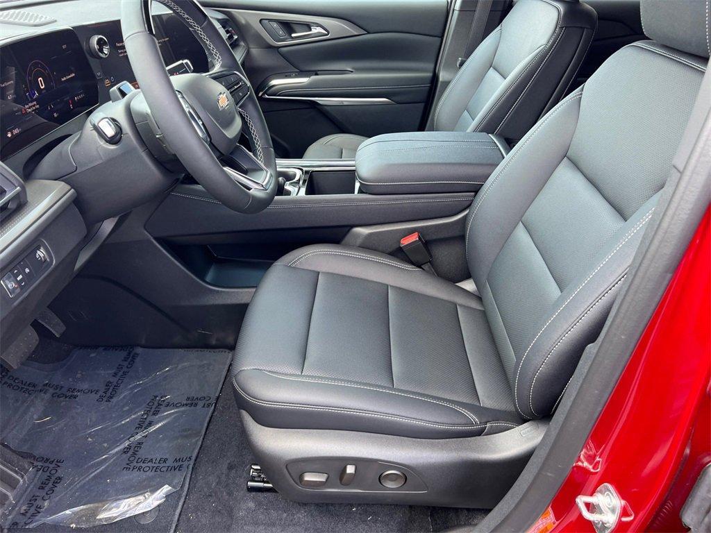 new 2025 Chevrolet Traverse car, priced at $42,925