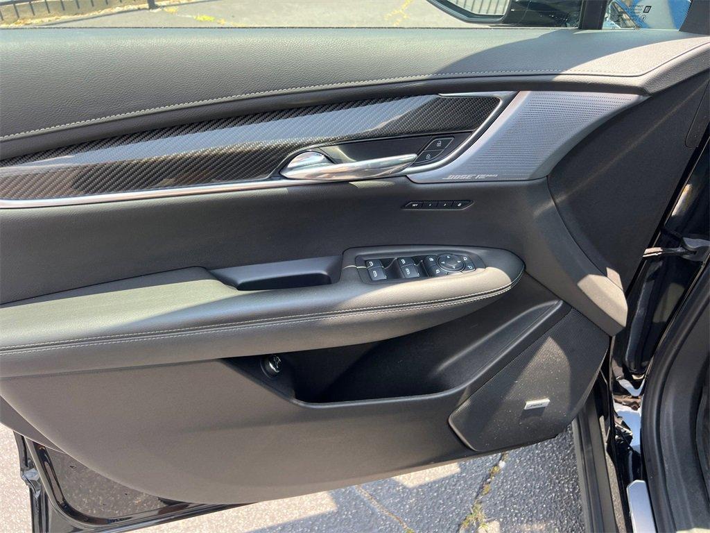 used 2023 Cadillac XT6 car, priced at $41,587