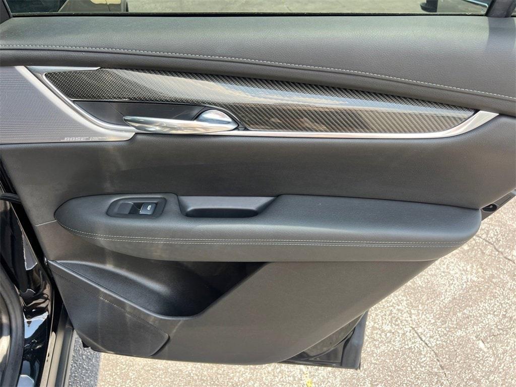 used 2023 Cadillac XT6 car, priced at $41,587