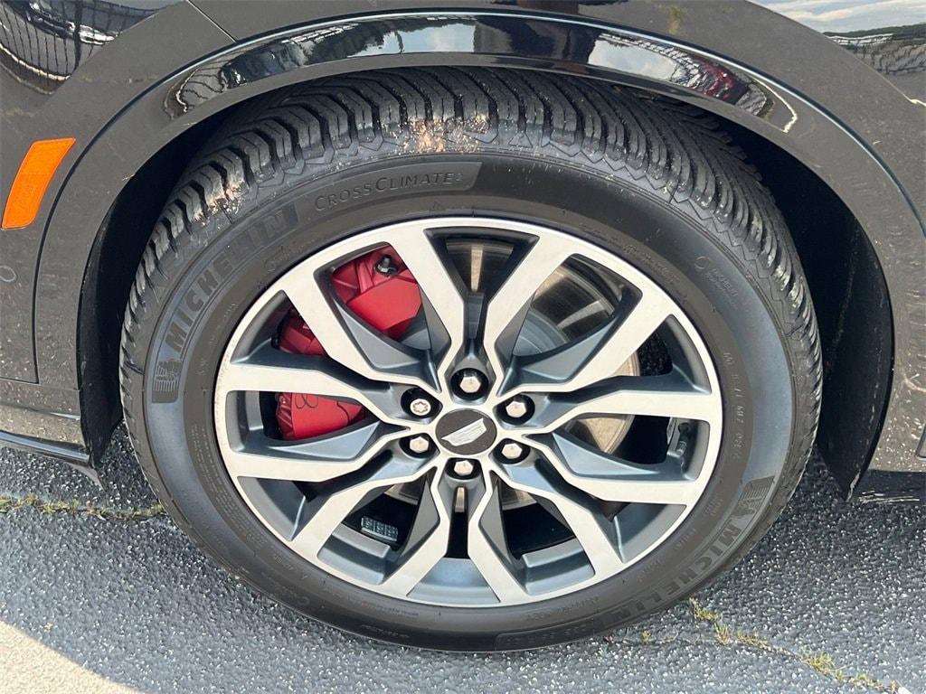 used 2023 Cadillac XT6 car, priced at $41,587