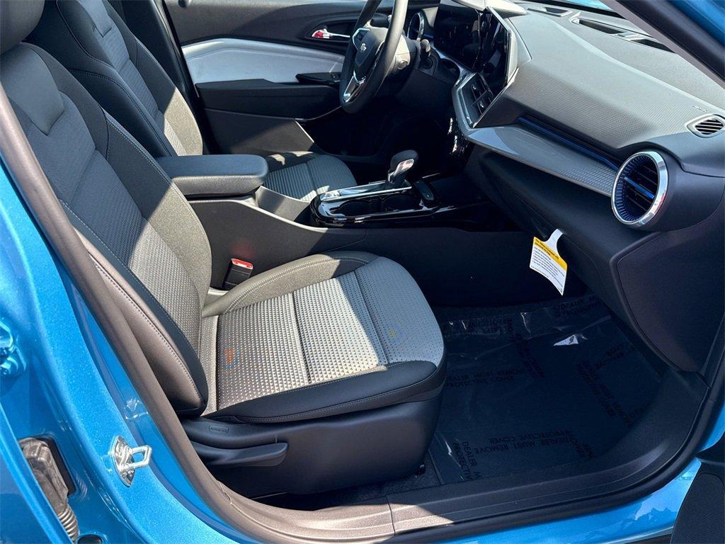 new 2025 Chevrolet Trax car, priced at $23,292