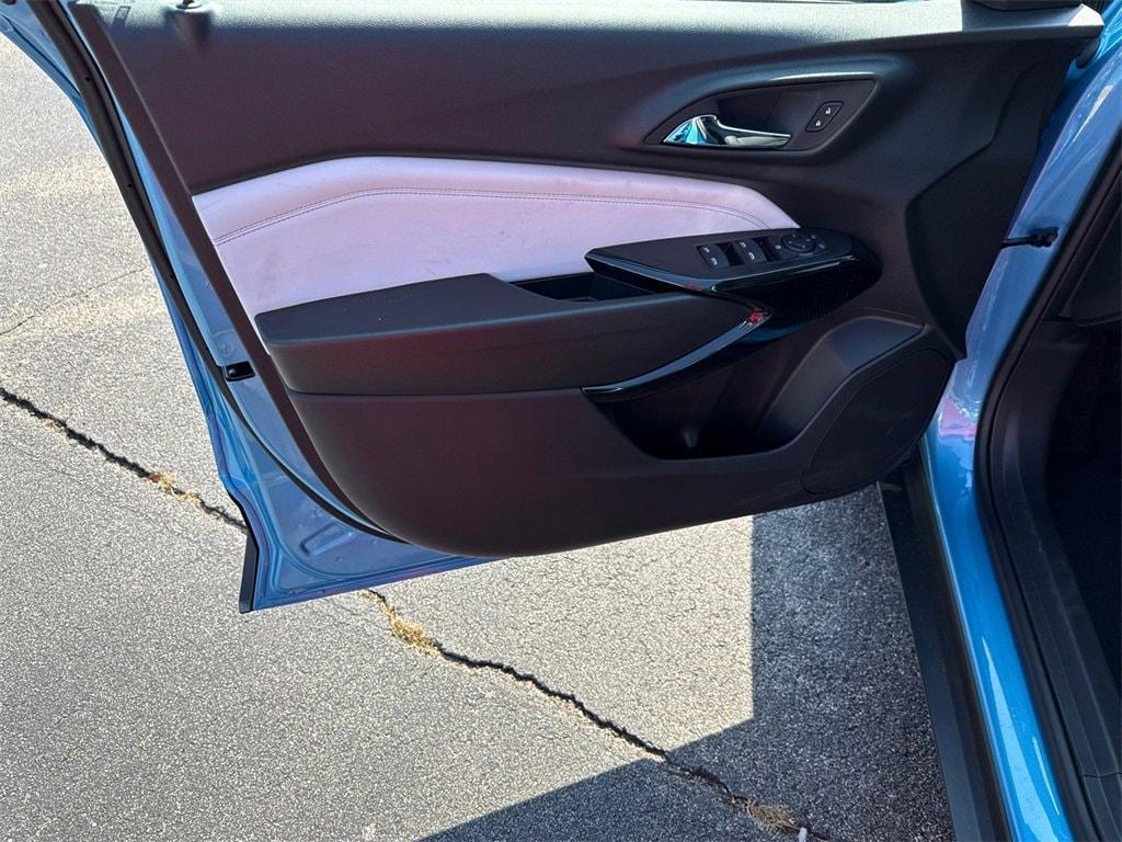 new 2025 Chevrolet Trax car, priced at $23,292